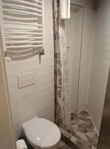 Ok's - Blisko Wyspy Slodowej * 弗罗茨瓦夫